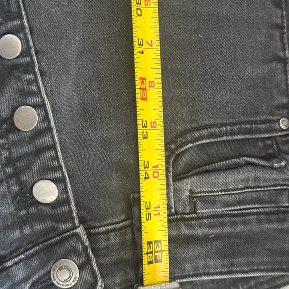 Zara | Button Up High Rise Skinny Jeans • - Picture 5 of 5